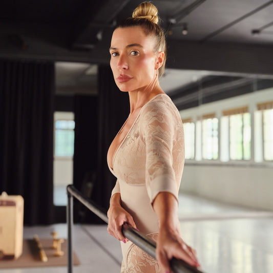 Port de Bras Bodysuit Pétale-
